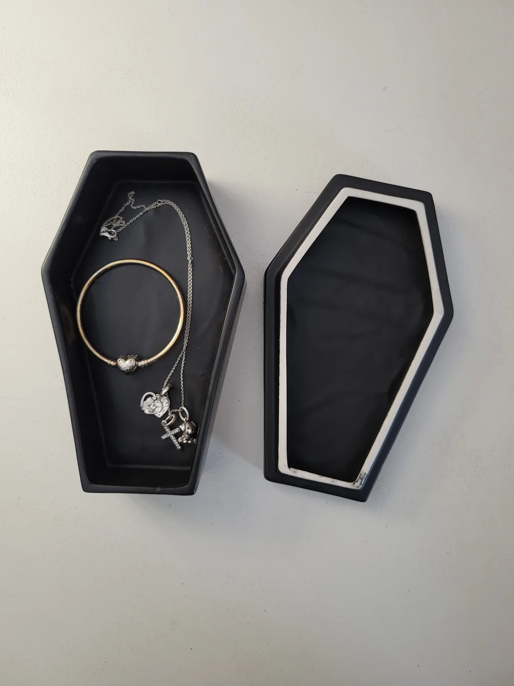 Ceramic Coffin-Shaped 'BEWARE' Decorative Jewelry Box